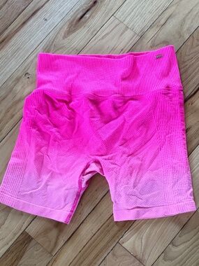 Pink Active Seamless Shorts Hot Pink High Waist Workout Shorts Size S